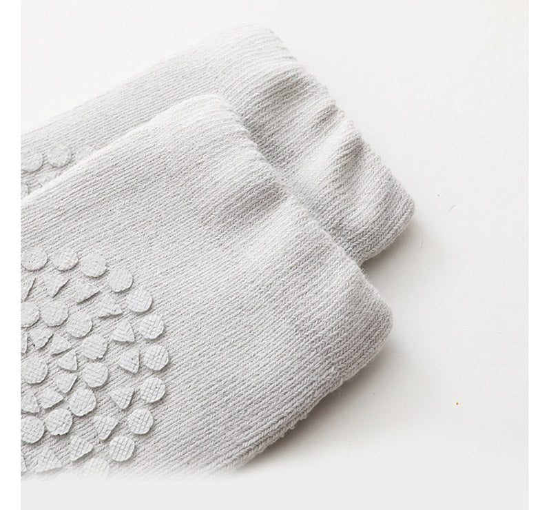 Ensemble de genouillères et chaussettes pour bébé