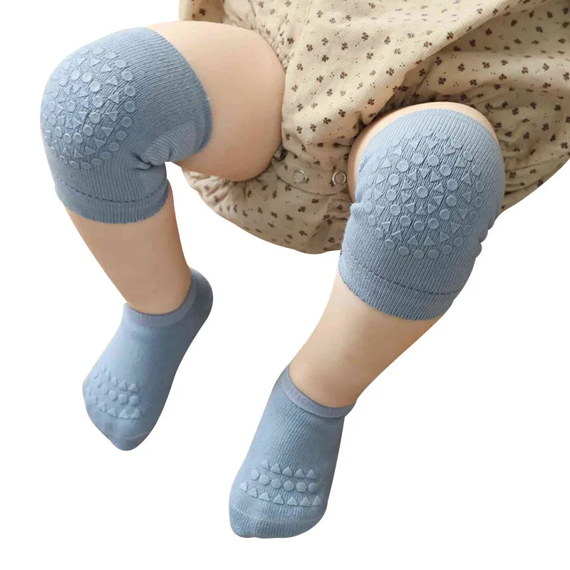 Ensemble de genouillères et chaussettes pour bébé